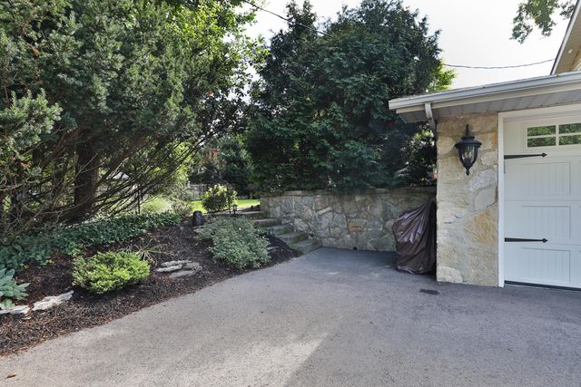 286 Beverly Place, Worthington, OH 43085