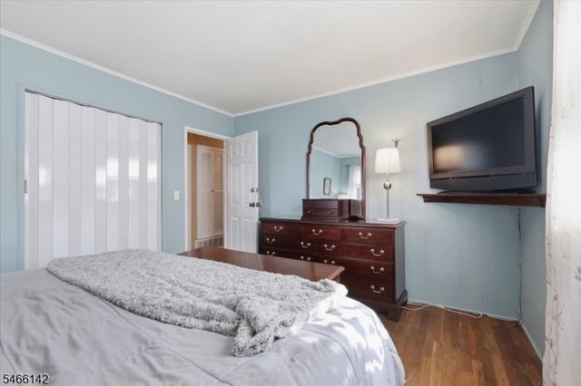 12 Norfolk Road, Franklin Twp., NJ 08873