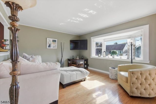 12 Norfolk Road, Franklin Twp., NJ 08873