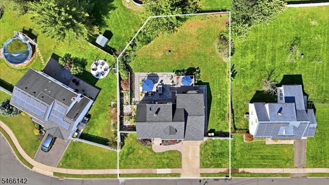 12 Norfolk Road, Franklin Twp., NJ 08873