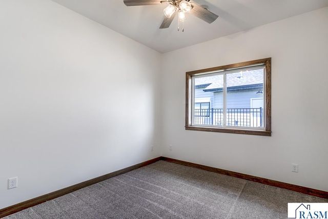 220 Copper Village Circle, Mankato, MN 56001