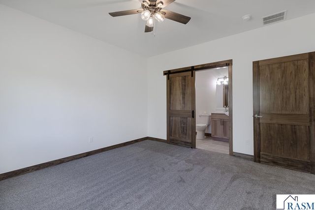 220 Copper Village Circle, Mankato, MN 56001