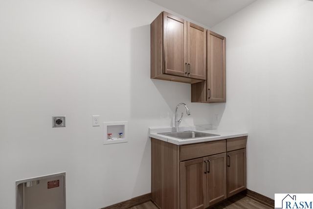220 Copper Village Circle, Mankato, MN 56001
