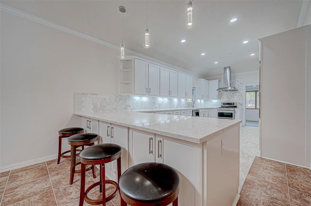 906 Wiley Drive, Magnolia, TX 77354