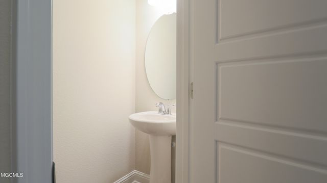 10749 Chapelwood Drive, Gulfport, MS 39503