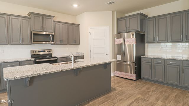 10749 Chapelwood Drive, Gulfport, MS 39503