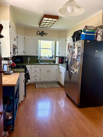 327 S West Street, Tipton, IN 46072