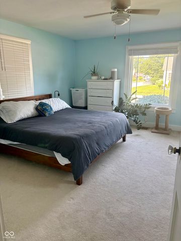 327 S West Street, Tipton, IN 46072