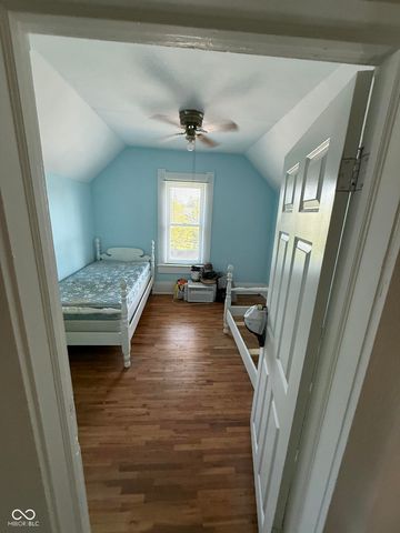 327 S West Street, Tipton, IN 46072