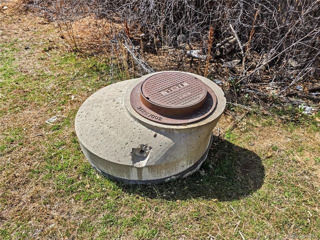 295 S Monaco Pkwy, Denver, CO 80224