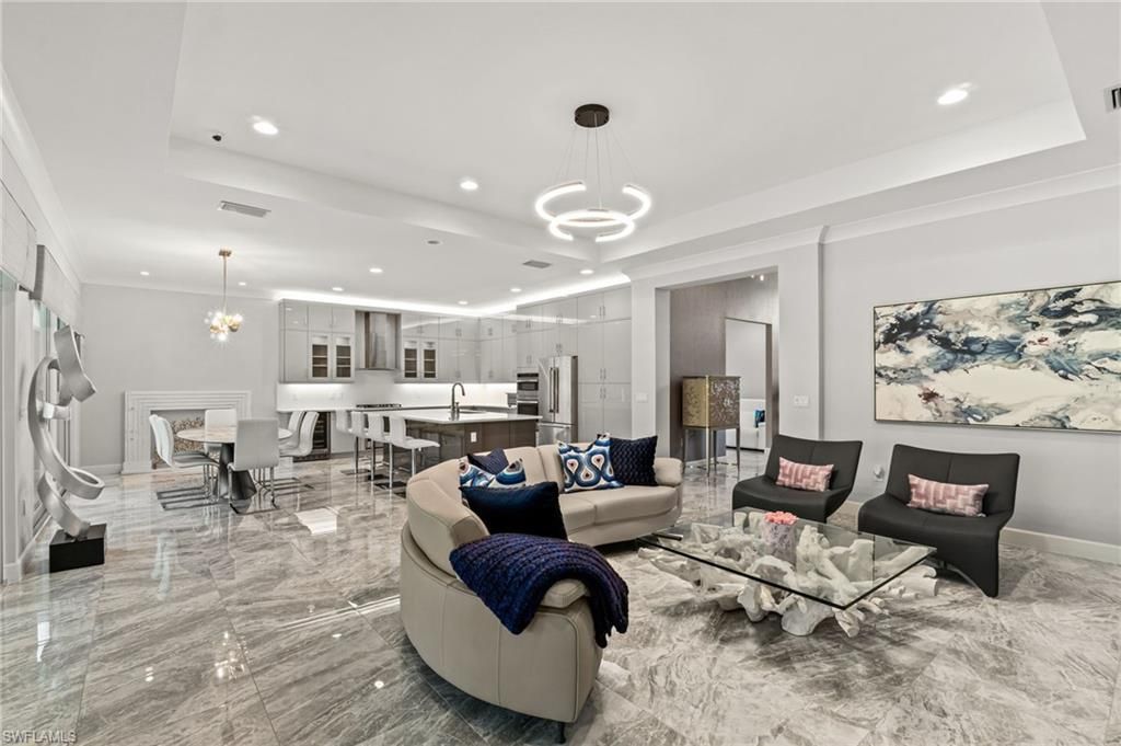 12033 Azalea WAY, Naples, FL 34120