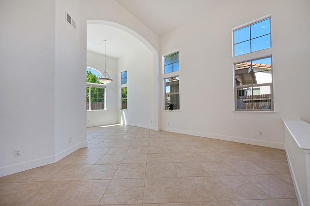 1956 Saint Patrick Way, Roseville, CA 95747