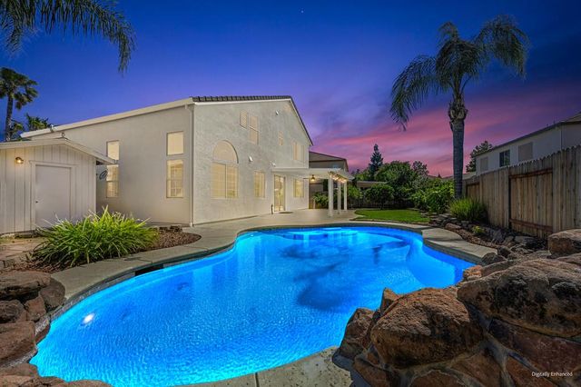 1956 Saint Patrick Way, Roseville, CA 95747