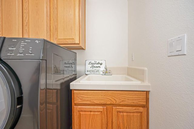 1956 Saint Patrick Way, Roseville, CA 95747