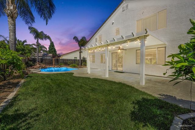 1956 Saint Patrick Way, Roseville, CA 95747