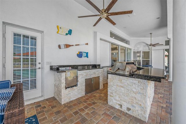 9801 COMPASS POINT WAY, Tampa, FL 33615
