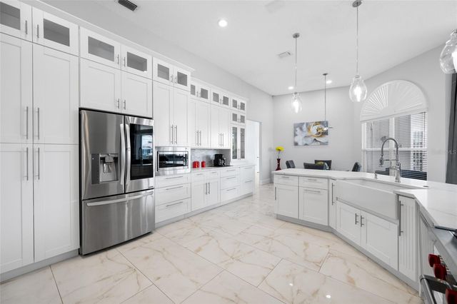 9801 COMPASS POINT WAY, Tampa, FL 33615