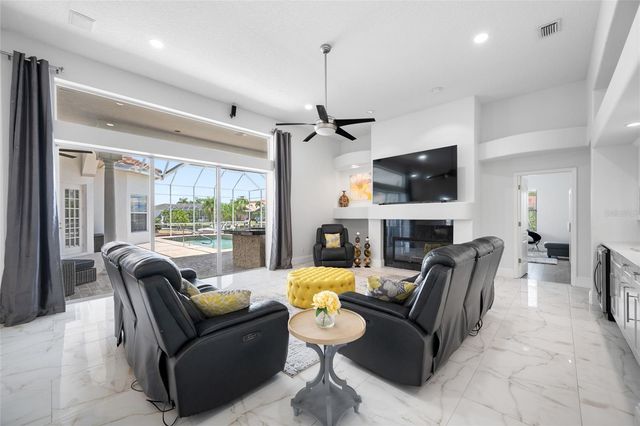 9801 COMPASS POINT WAY, Tampa, FL 33615