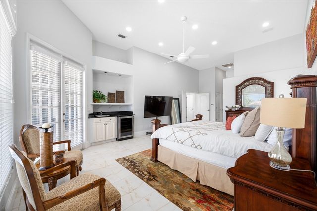 9801 COMPASS POINT WAY, Tampa, FL 33615