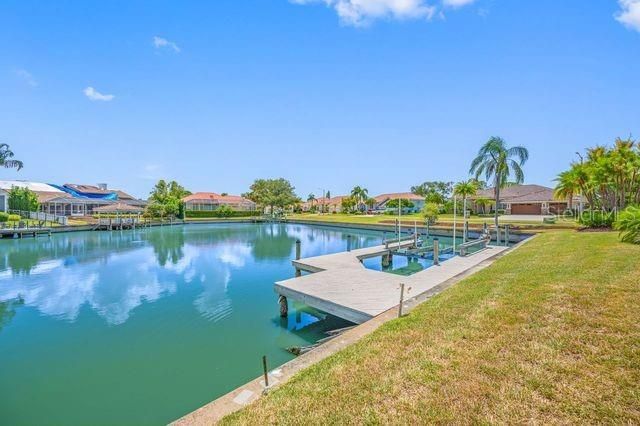 9801 COMPASS POINT WAY, Tampa, FL 33615
