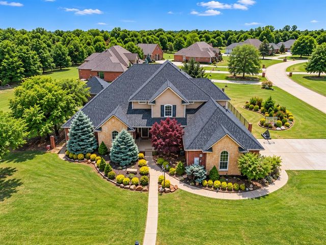 4000 Newburg Drive, Choctaw, OK 73020