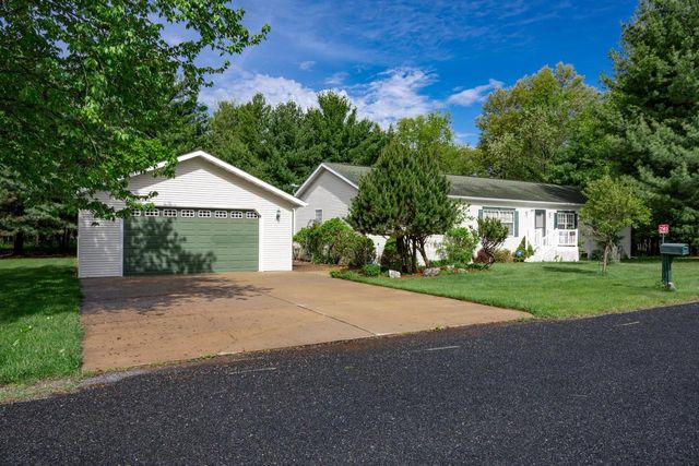 2145 Wigwam Street, Friendship, WI 53934