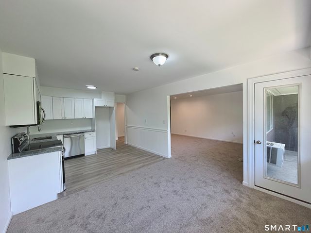 154 Cold Spring Road 86, Stamford, CT 06905