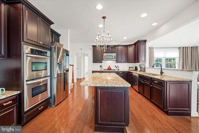 1427 OLMSTED DR, Bear, DE 19701