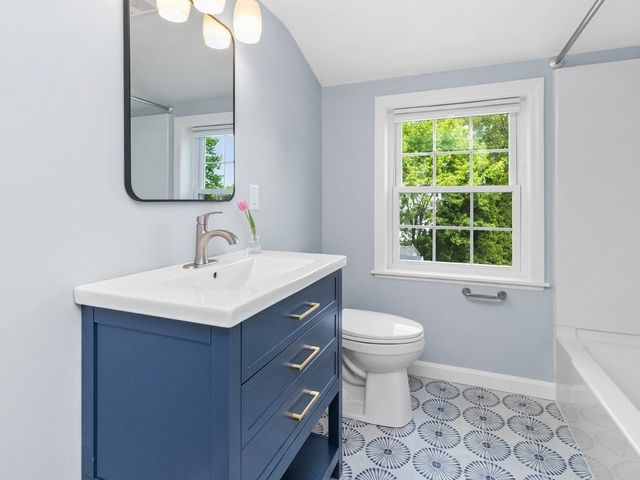 22 Grove Road, Waltham, MA 02451