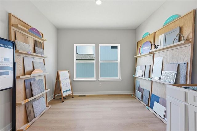 19606 W 195th Place, Spring Hill, KS 66083