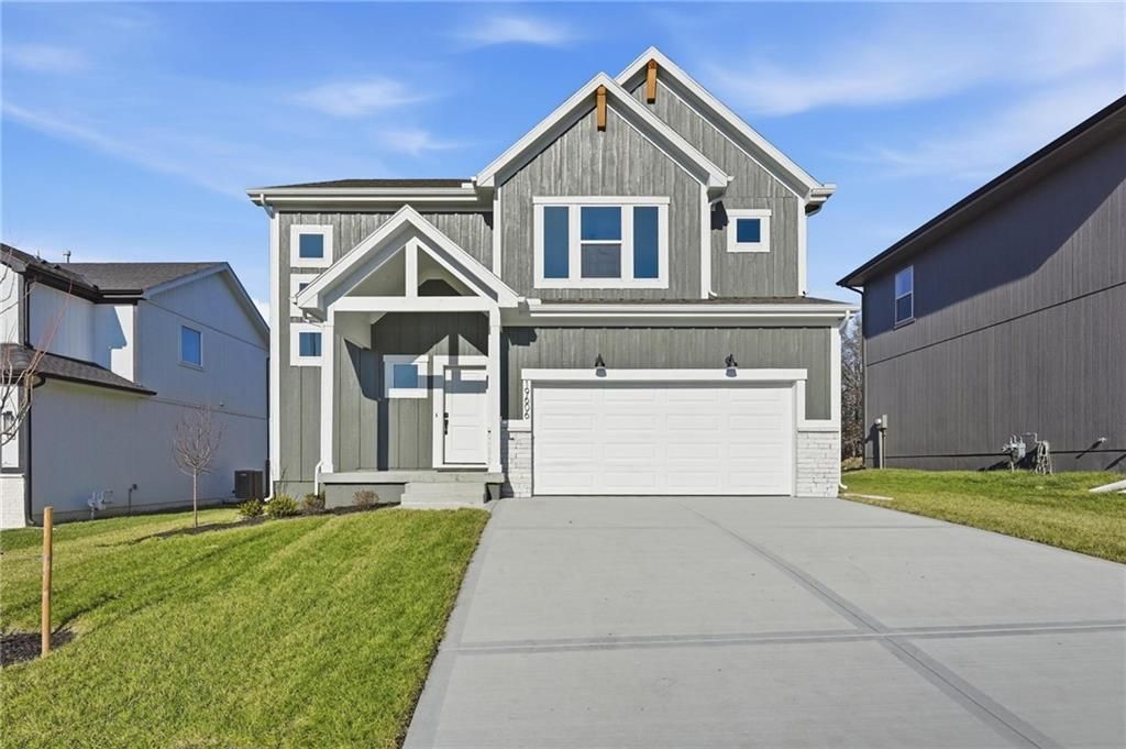 19606 W 195th Place, Spring Hill, KS 66083