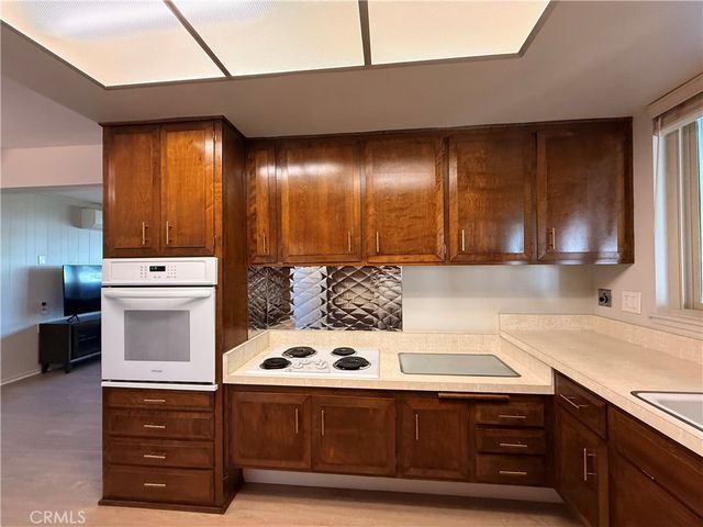 1811 Saint John Road 41E, Seal Beach, CA 90740