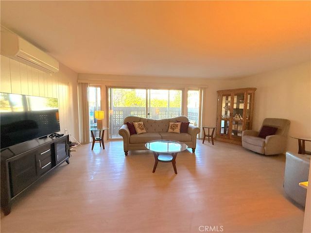 1811 Saint John Road 41E, Seal Beach, CA 90740