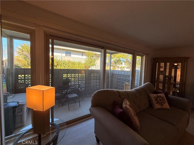 1811 Saint John Road 41E, Seal Beach, CA 90740