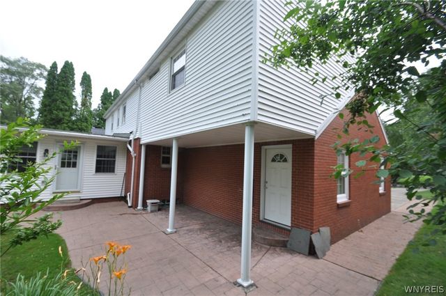 58 Ivyhurst Road, Amherst, NY 14226
