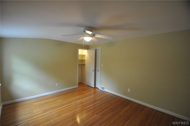 58 Ivyhurst Road, Amherst, NY 14226