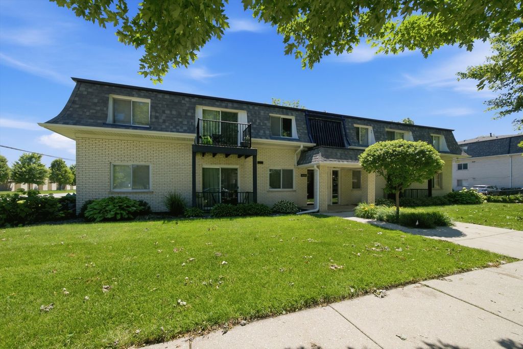 9601 S Karlov Avenue 101, Oak Lawn, IL 60453 — photo 2