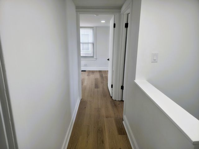 10055 S Oglesby Avenue, Chicago, IL 60617