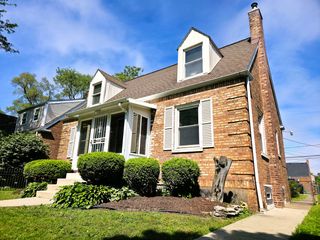 10055 S Oglesby Avenue, Chicago, IL 60617