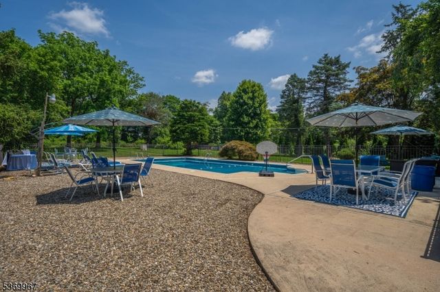 1987 Amwell Rd, Franklin Twp., NJ 08873