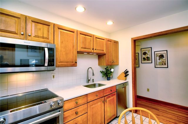 18 Riverview Drive, Richmond, RI 02894