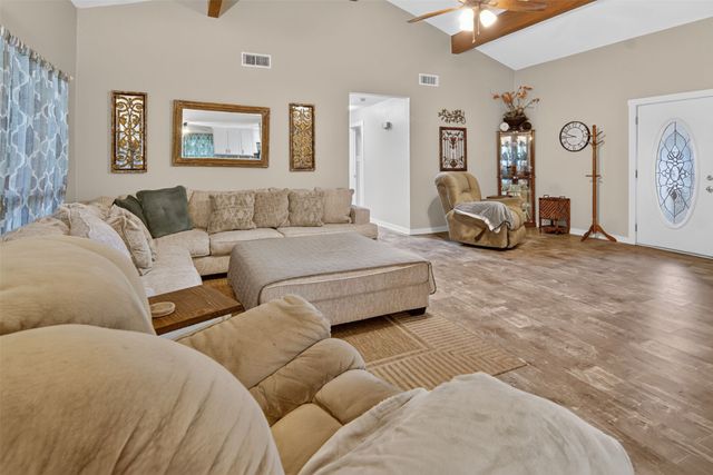 4189 FM 2946, Emory, TX 75440