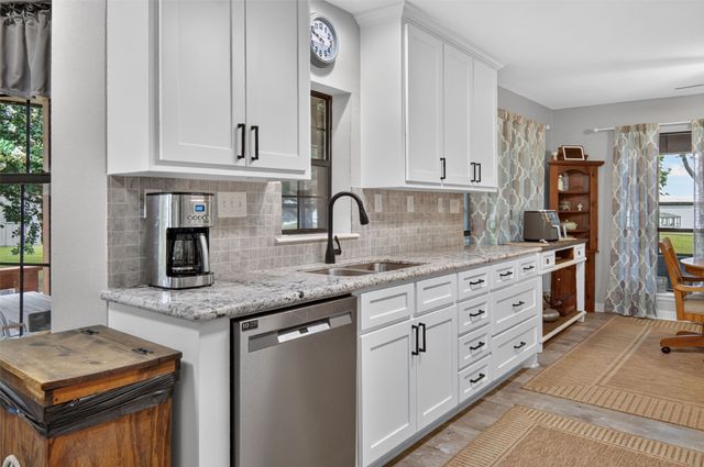 4189 FM 2946, Emory, TX 75440