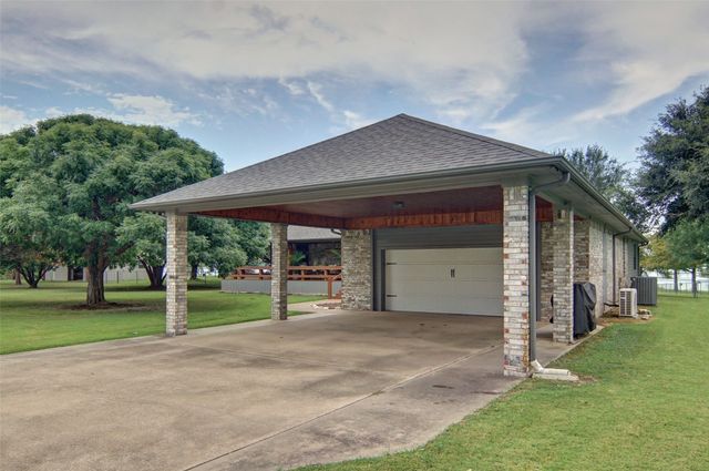 4189 FM 2946, Emory, TX 75440