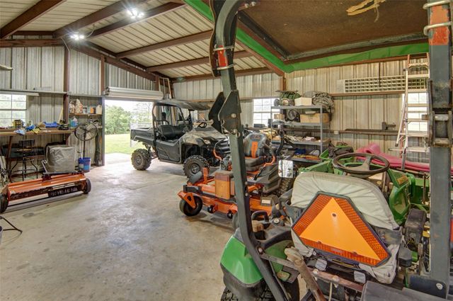 4189 FM 2946, Emory, TX 75440