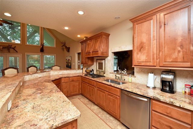 1617 County Road 244a, Brazoria, TX 77422