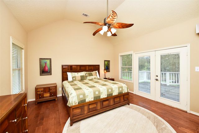 1617 County Road 244a, Brazoria, TX 77422