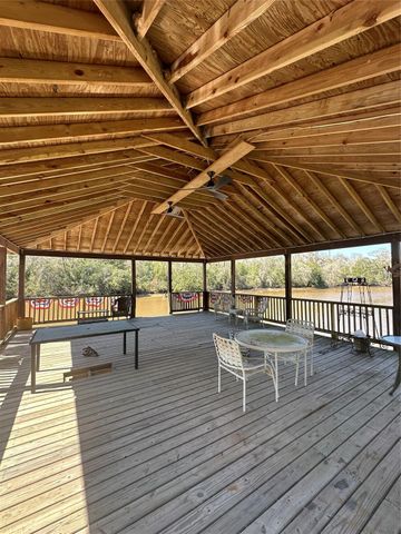 1617 County Road 244a, Brazoria, TX 77422