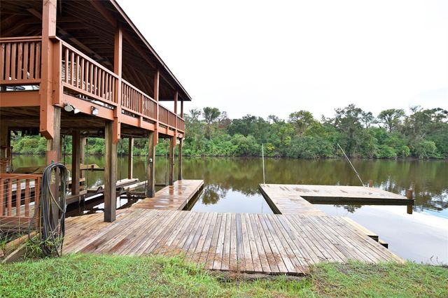 1617 County Road 244a, Brazoria, TX 77422