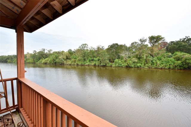 1617 County Road 244a, Brazoria, TX 77422